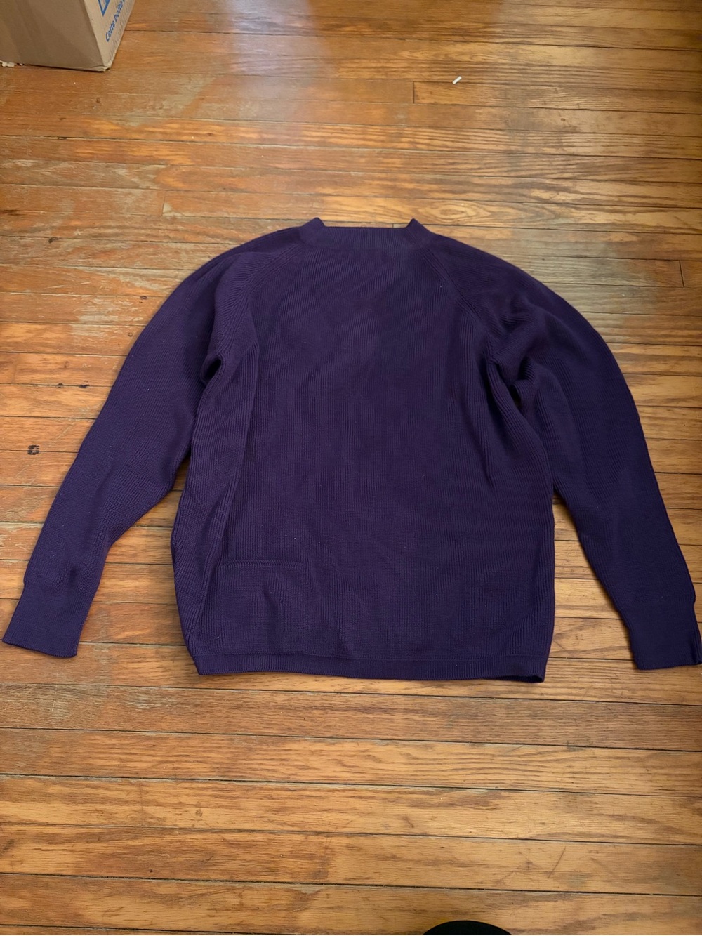 Women’s Vintage Dark Purple Crew Neck Sweater 💜